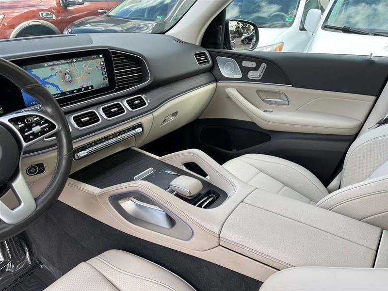 Used 2020 Mercedes-Benz GLE 350 4MATIC w/ Premium Package image 25