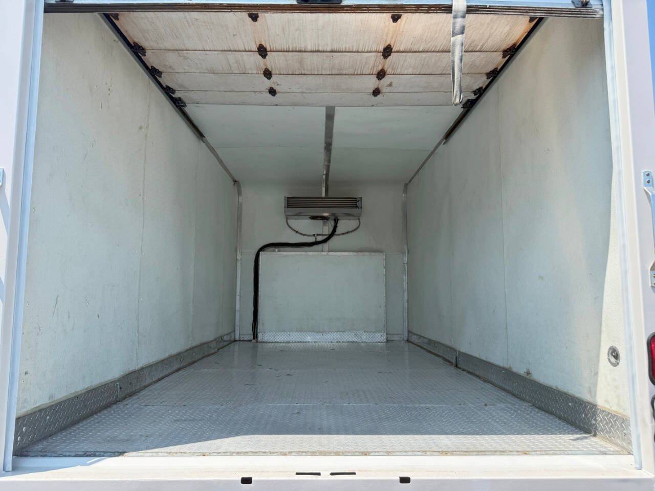 Used 2015 Ford E-350 and Econoline 350 Super Duty w/ Power Windows & Locks Group RWD image 10