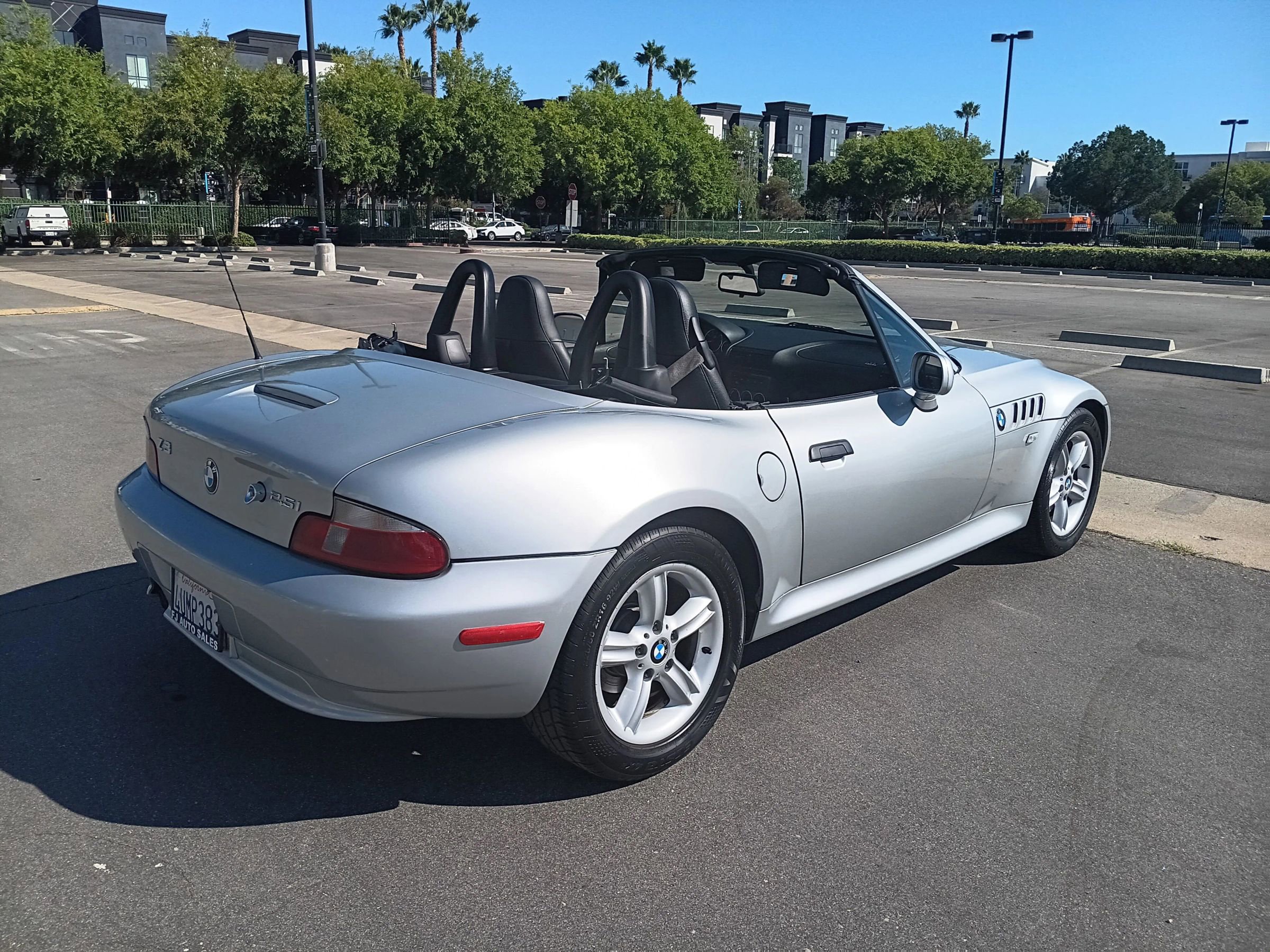 Used 2002 BMW Z3 2.5i image 18