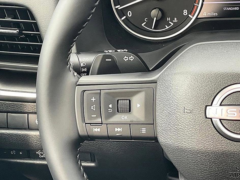 Certified 2026 Nissan Rogue SV FWD image 16