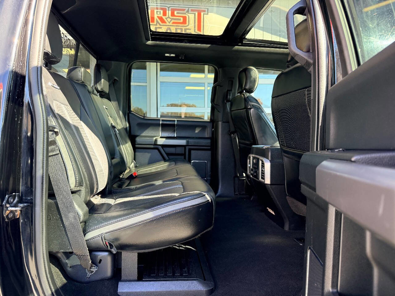 Used 2019 Ford F250 Platinum w/ Platinum Ultimate Package image 36