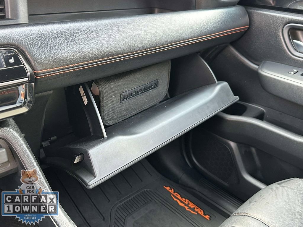 Used 2025 Honda Pilot TrailSport image 41