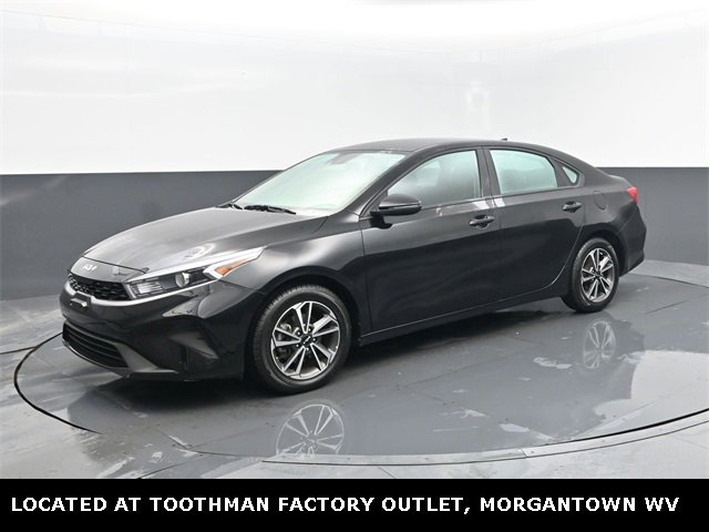 Used 2023 Kia Forte LXS w/ LXS Technology Package image 2