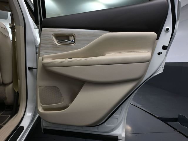 Used 2017 Nissan Murano Platinum image 40