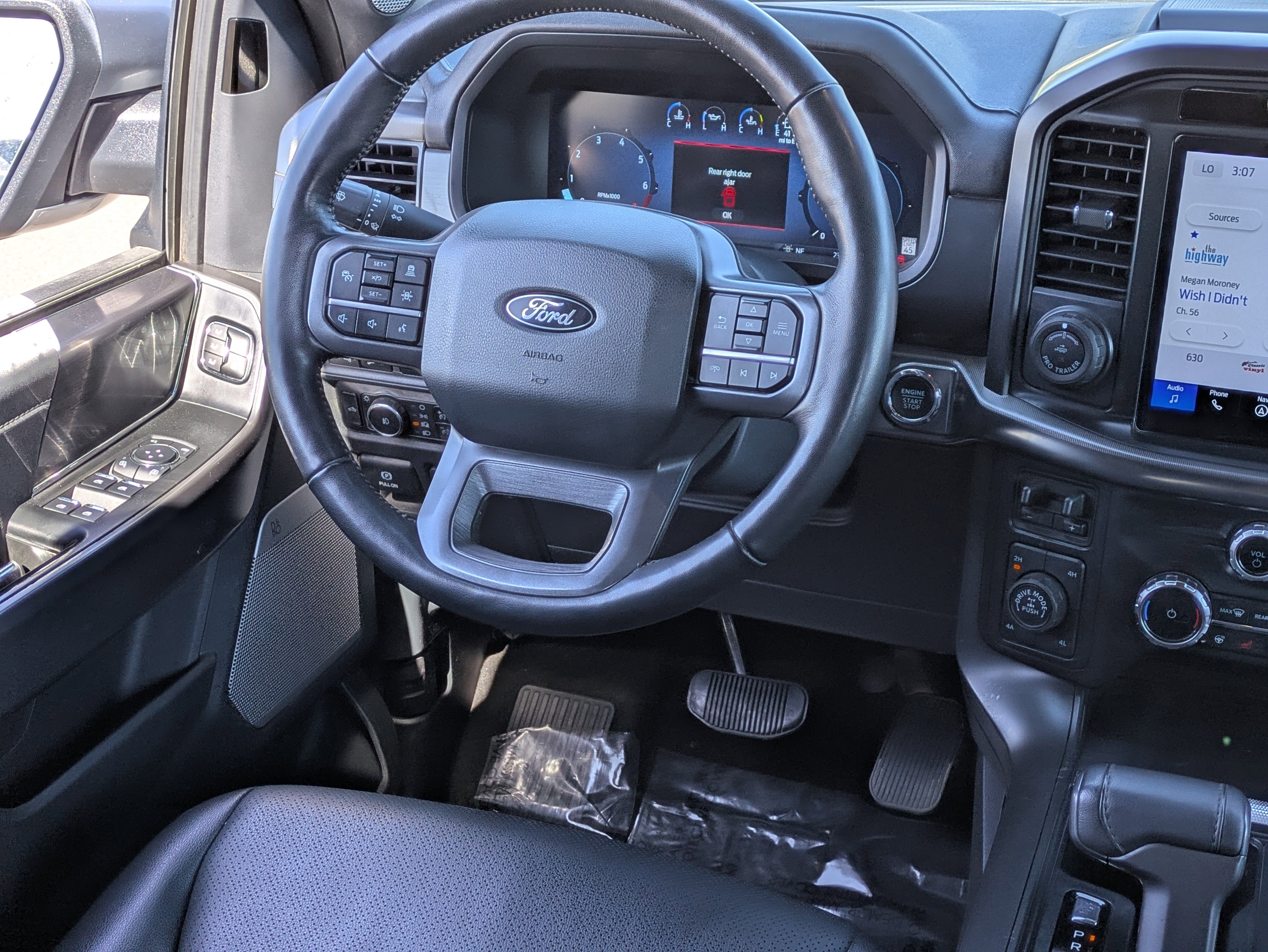Used 2024 Ford F150 Lariat AWD/4WD image 17