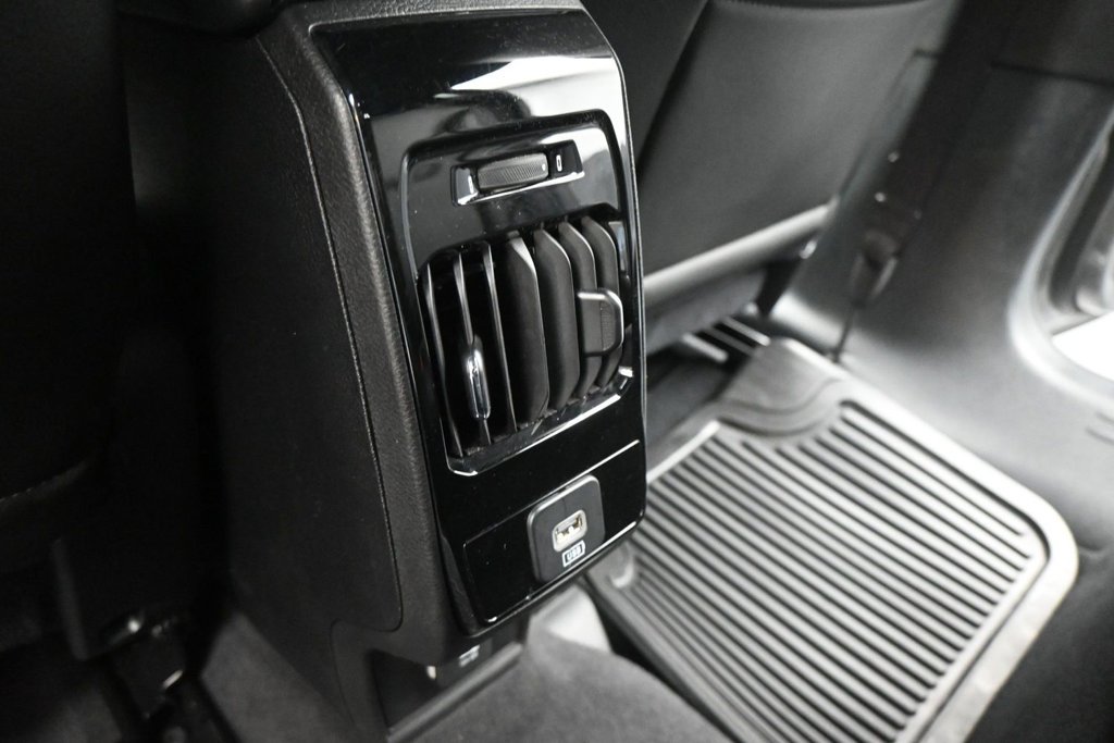 Used 2023 Jeep Compass Limited AWD/4WD image 16