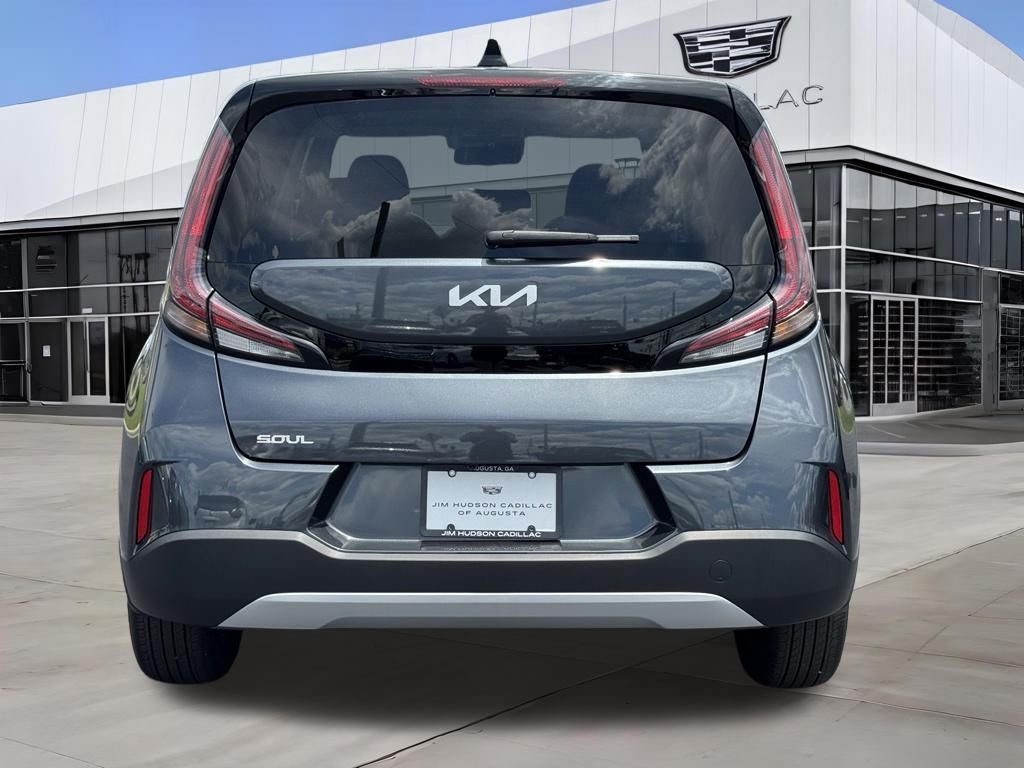 Used 2025 Kia Soul LX FWD image 7