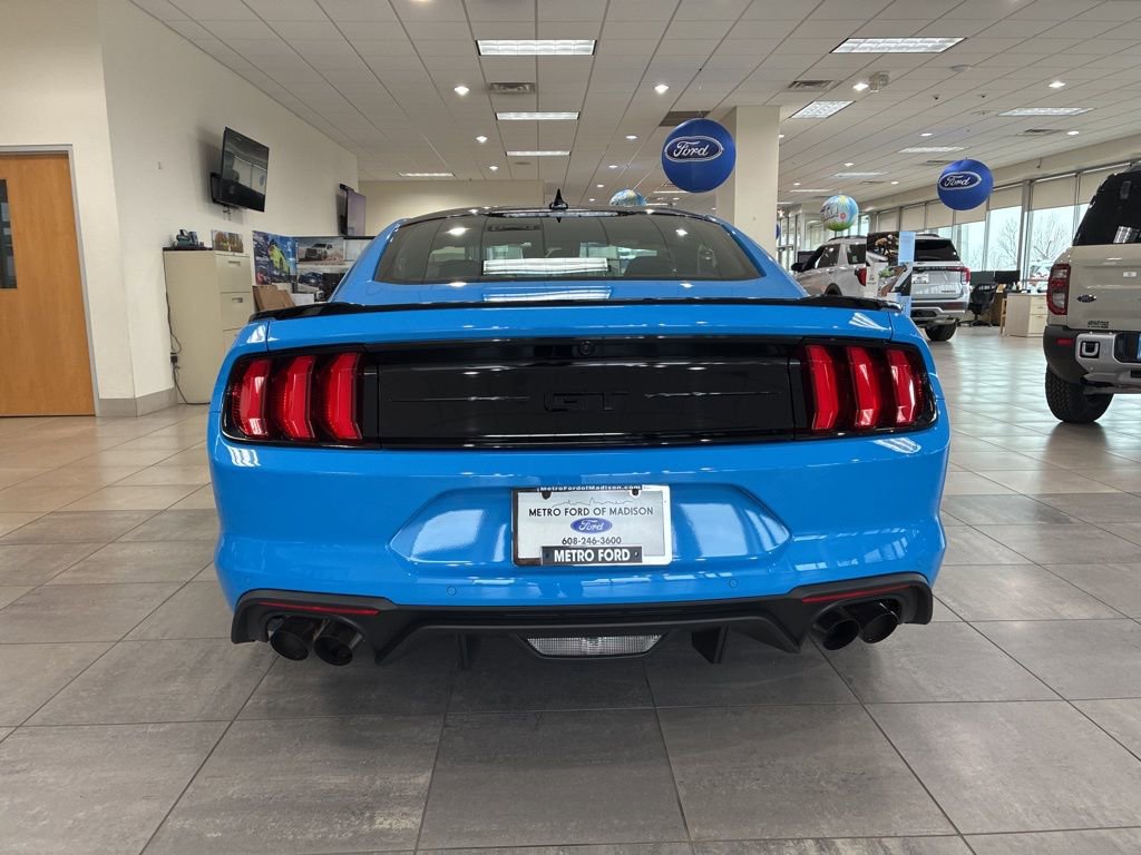 Used 2022 Ford Mustang GT Premium w/ Equipment Group 401A RWD image 8