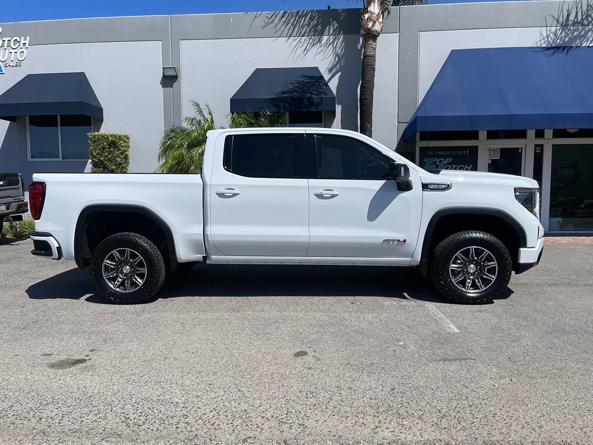 Used 2025 GMC Sierra 1500 AT4 AWD/4WD image 4