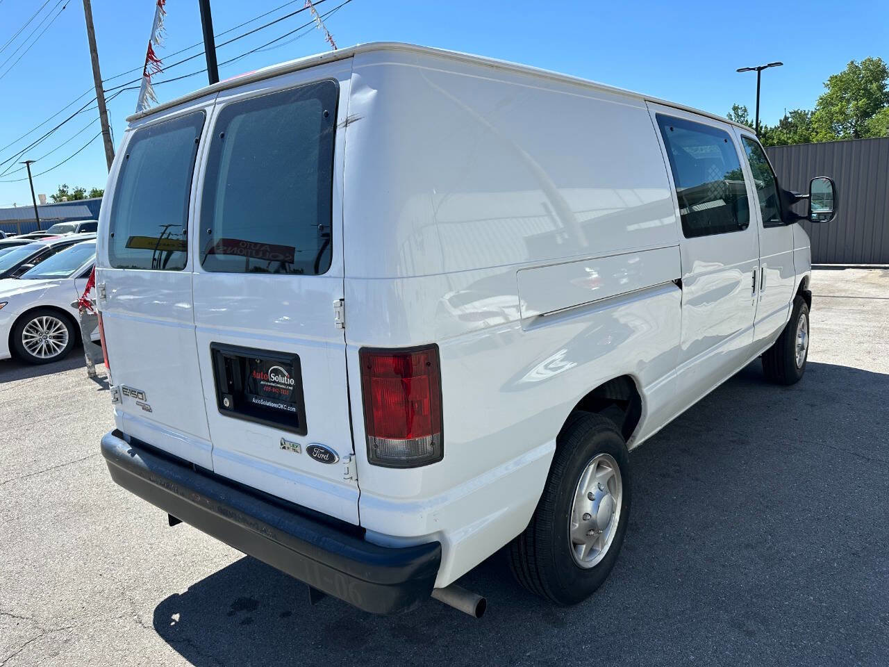 Used 2011 Ford E-150 and Econoline 150 image 4