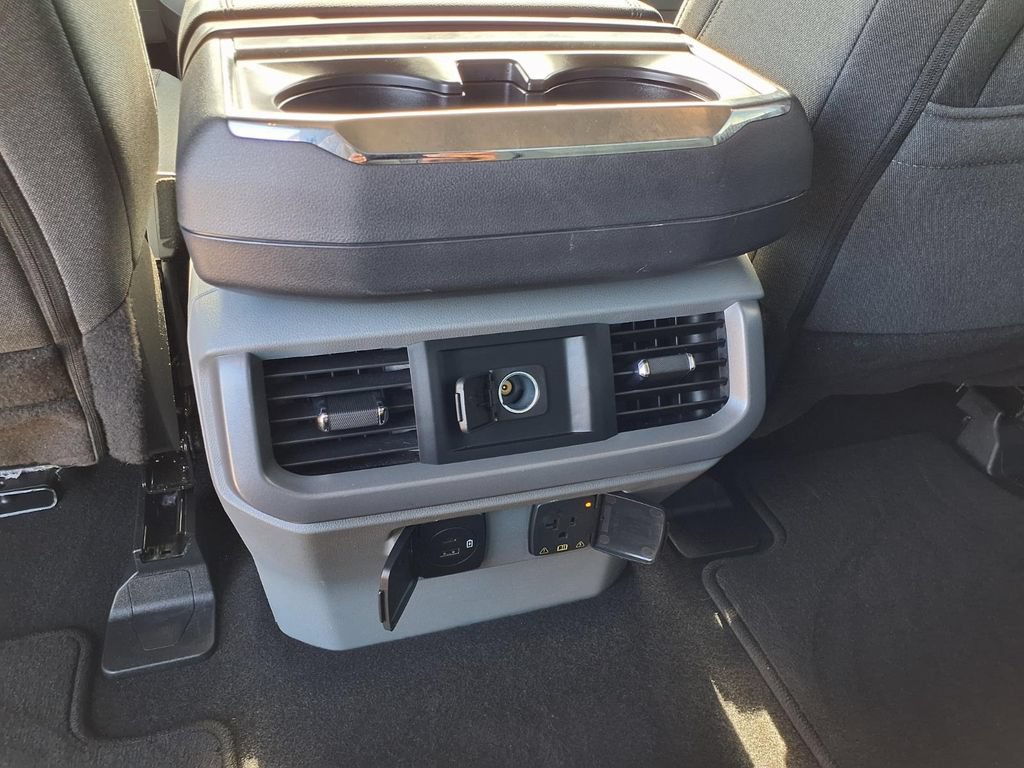 Used 2023 Ford F150 Lightning XLT AWD/4WD image 15