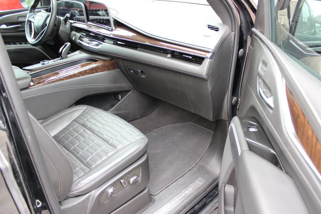 Certified 2022 Cadillac Escalade Sport Platinum AWD/4WD image 58