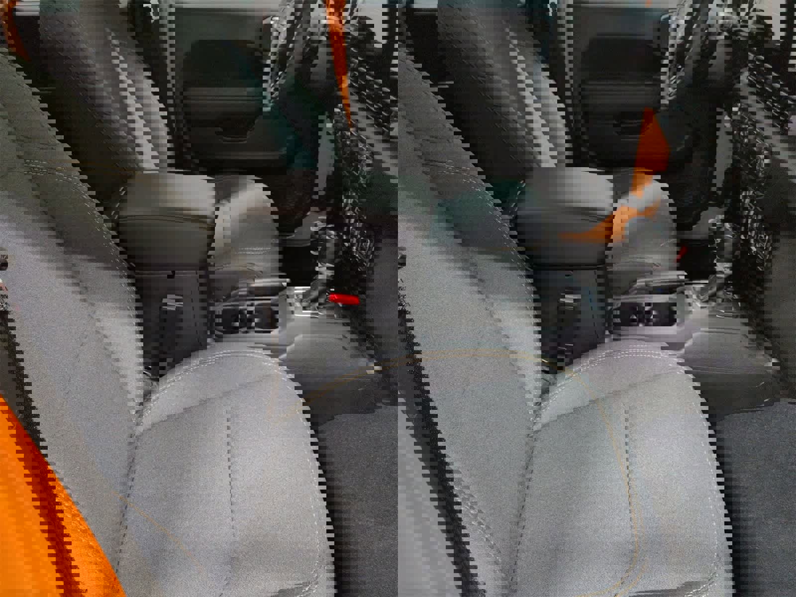 Used 2025 Jeep Wrangler Sport S image 22