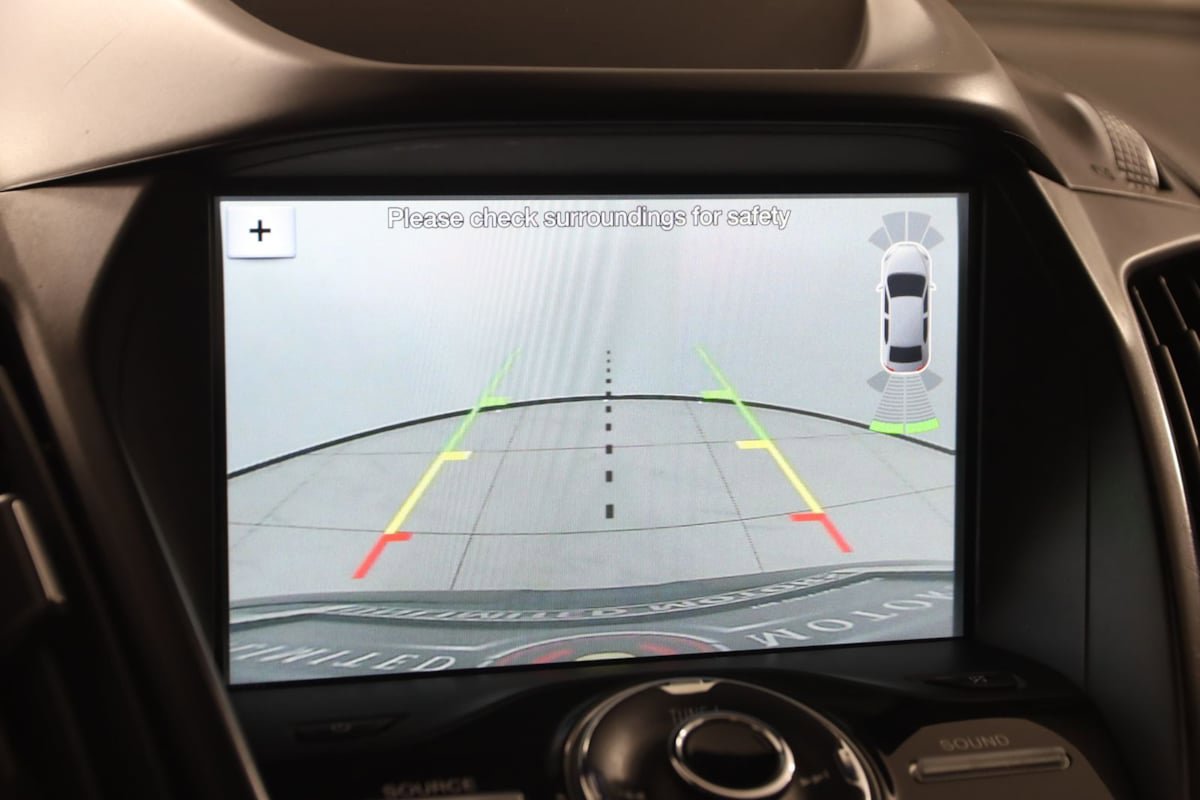 Used 2019 Ford Escape Titanium FWD image 10