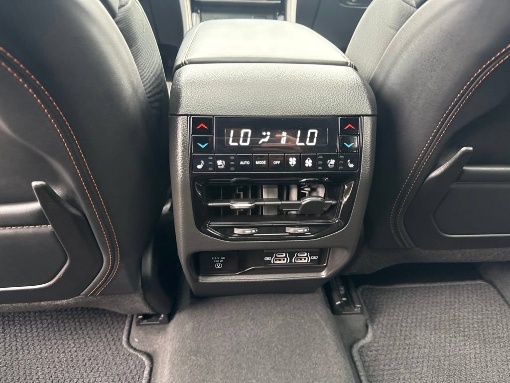 Certified 2024 Jeep Grand Cherokee Summit AWD/4WD image 24