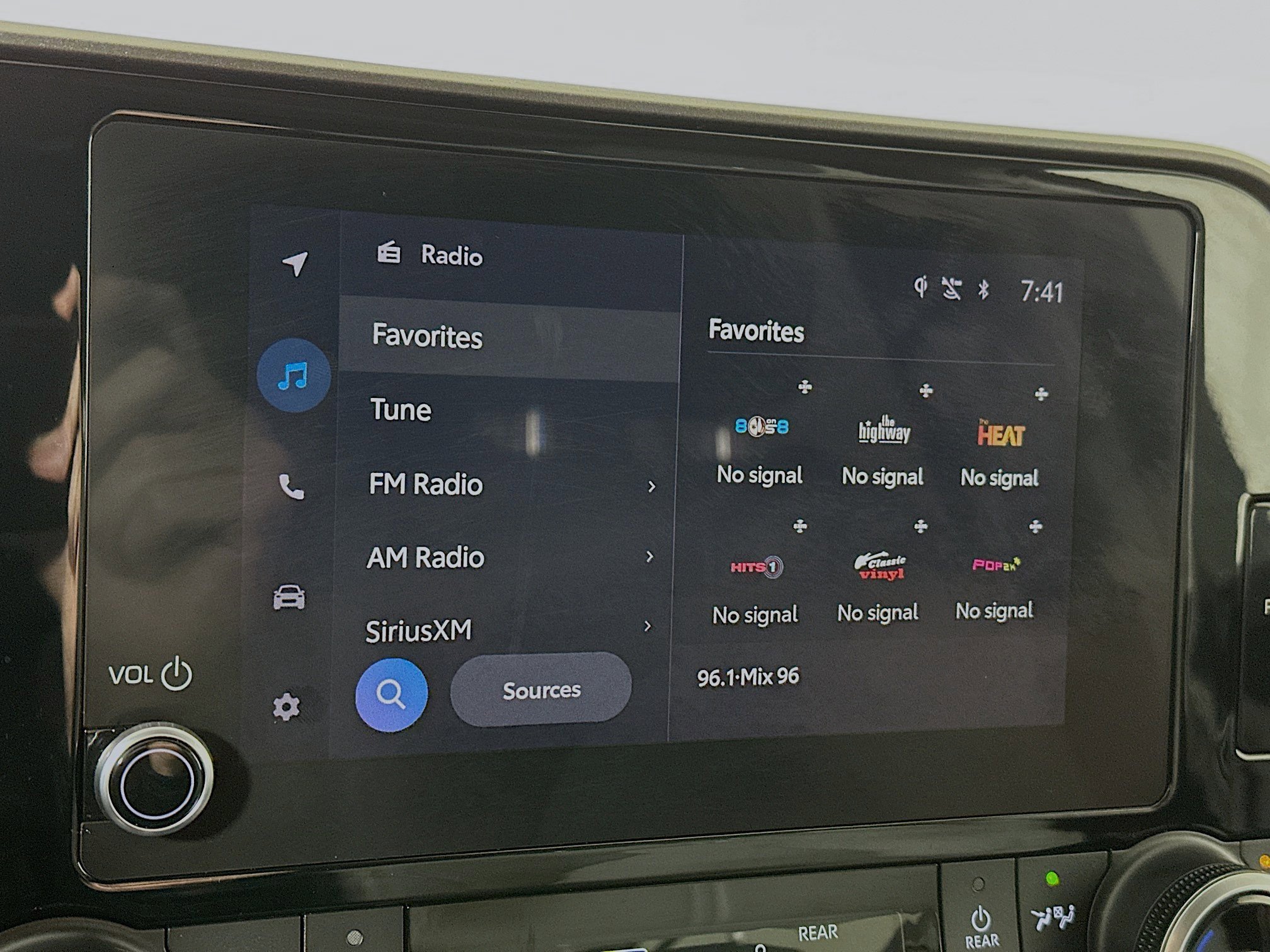 Used 2023 Toyota Highlander XLE image 14