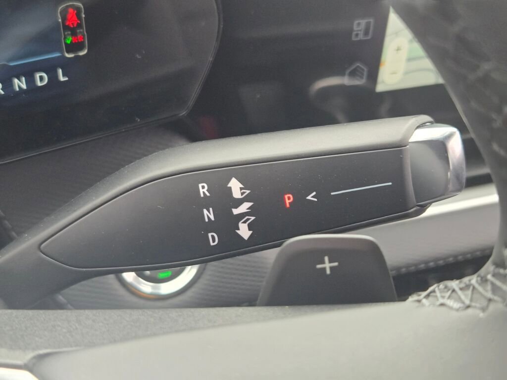 New 2026 Chevrolet Equinox LT w/ Safety and Technology Package FWD image 21