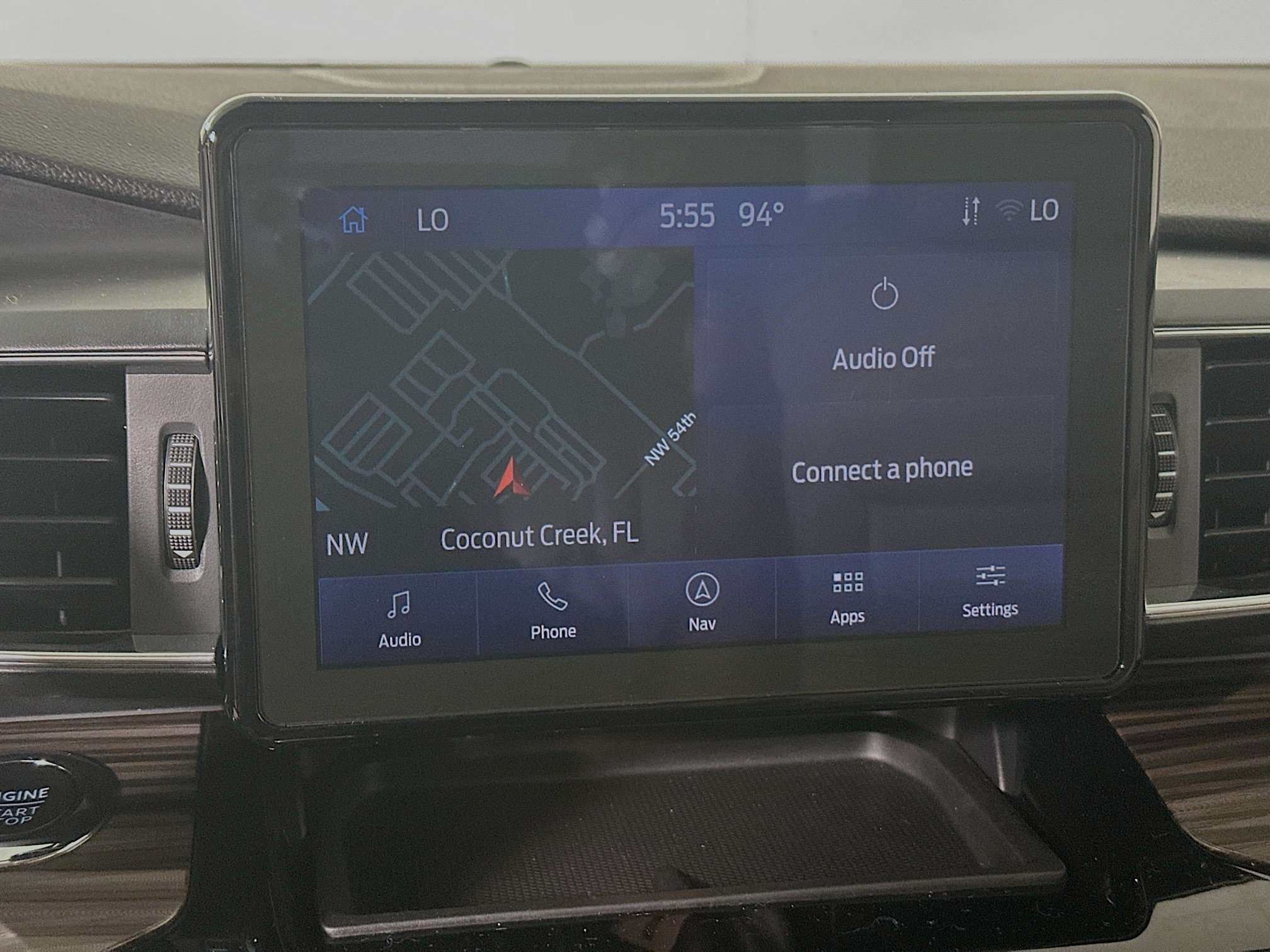 Used 2024 Ford Explorer Limited AWD/4WD image 24