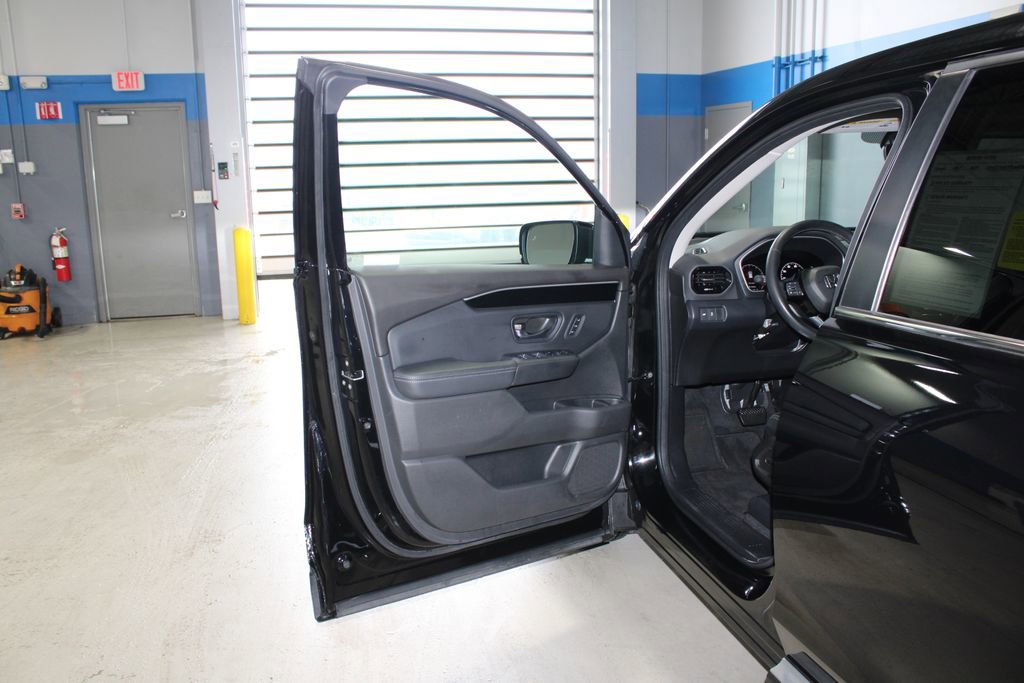 Used 2023 Honda Pilot EX-L image 7