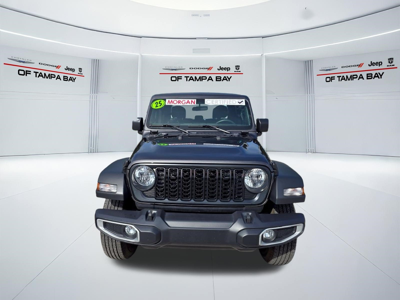 Used 2025 Jeep Gladiator Sport AWD/4WD image 9
