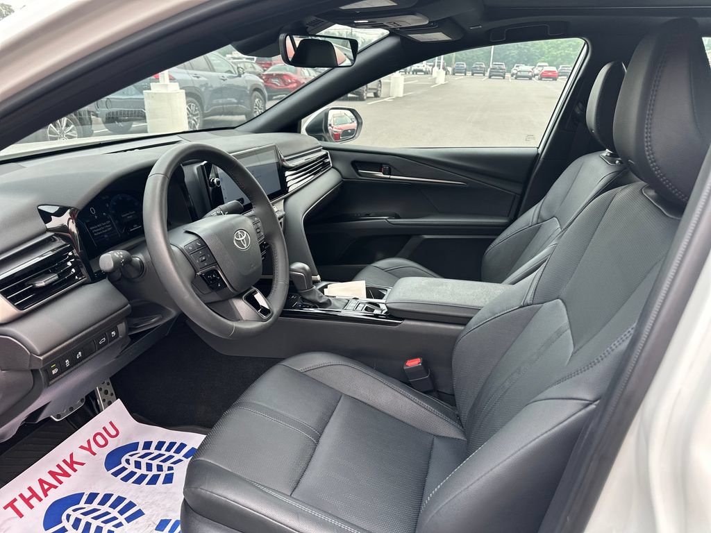 Used 2025 Toyota Camry XSE FWD image 19