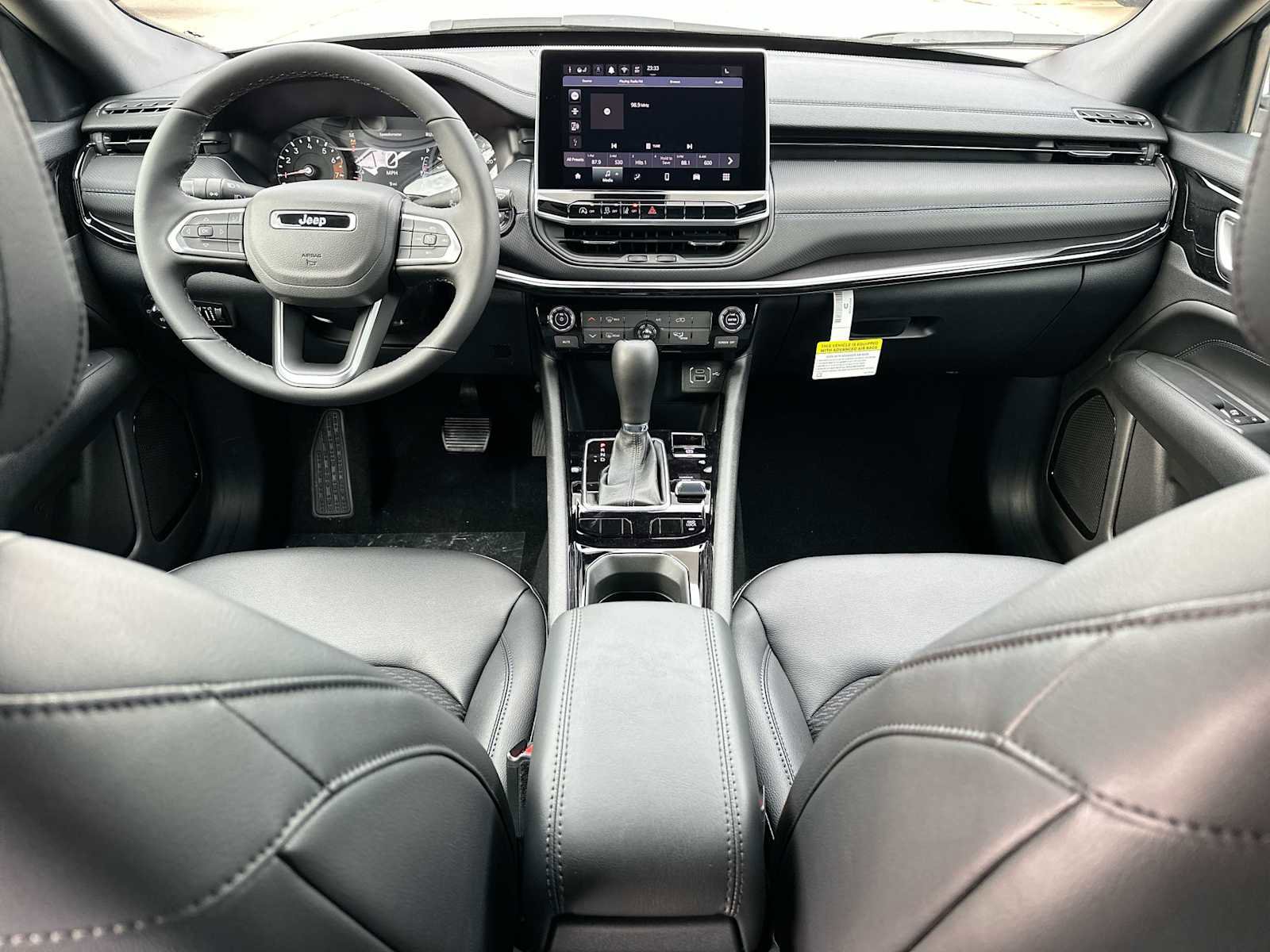 New 2026 Jeep Compass Latitude image 25