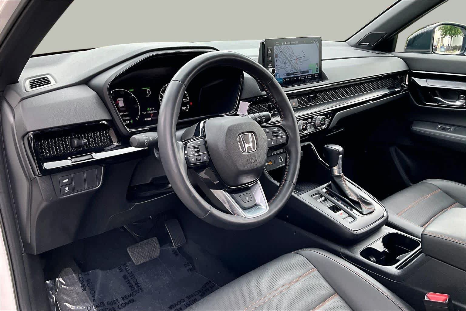 Used 2025 Honda CR-V Sport Touring image 18