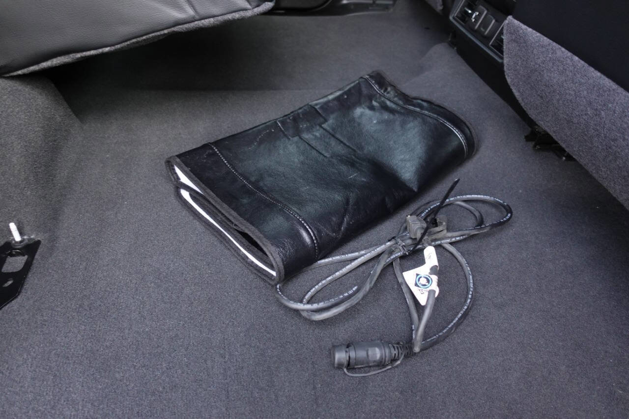 Used 2023 Chevrolet Silverado 2500 LT w/ Convenience Package image 32