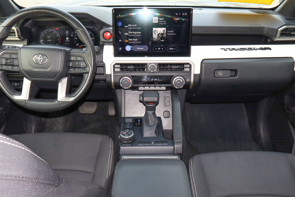 Used 2024 Toyota Tacoma TRD Off-Road image 10