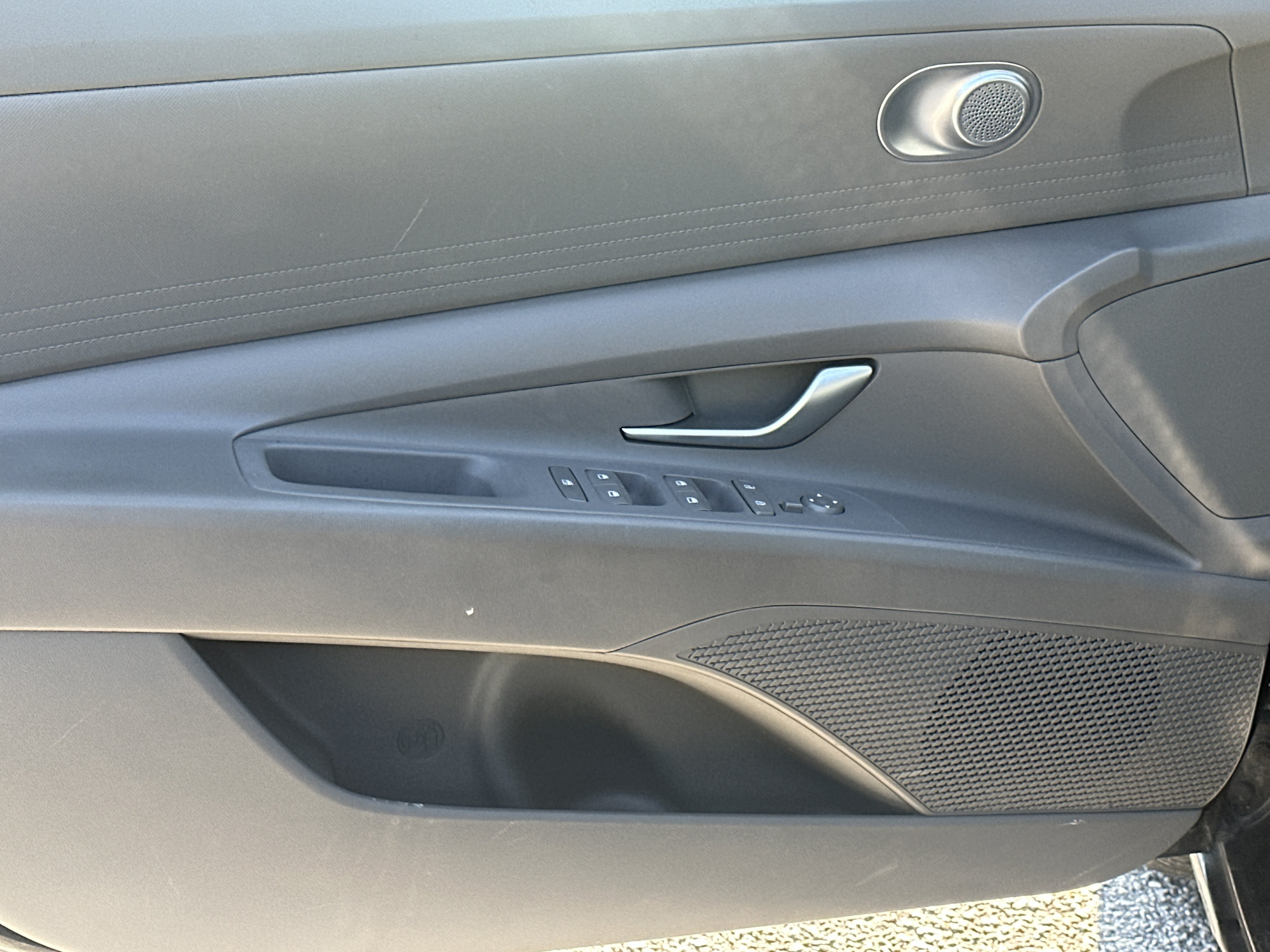 Used 2024 Hyundai Elantra SEL FWD image 10