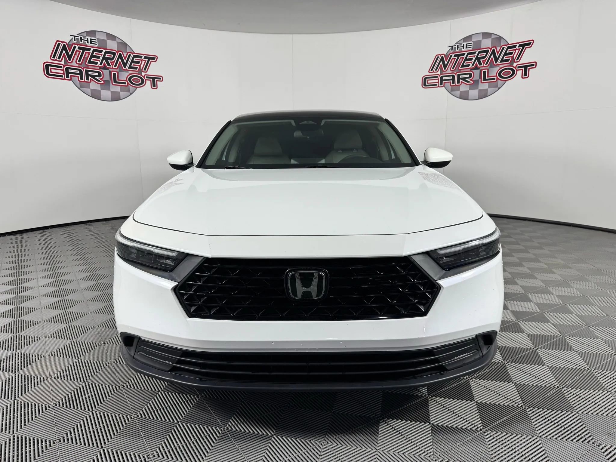 Used 2023 Honda Accord LX image 2