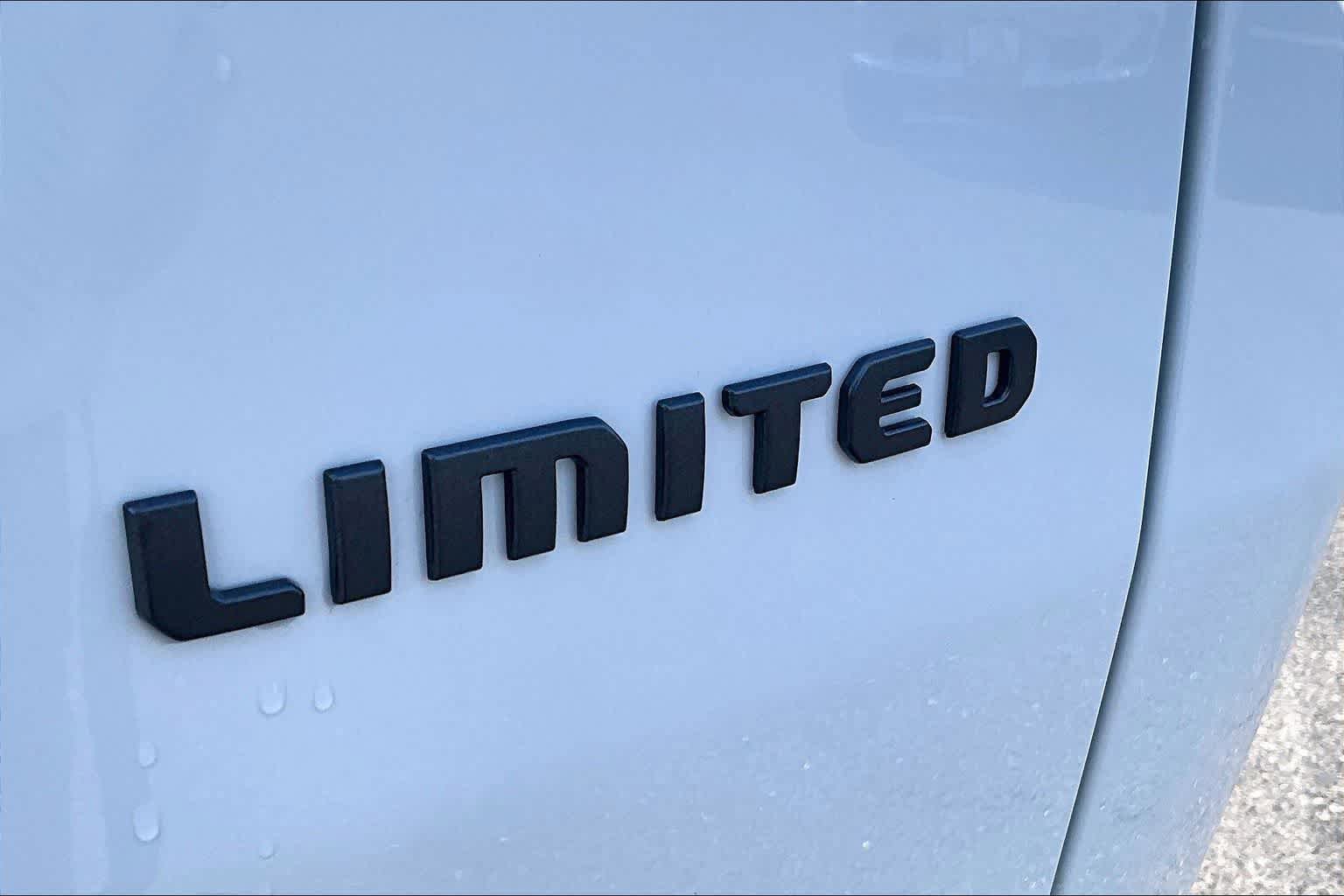 New 2026 Jeep Cherokee Limited AWD/4WD image 7
