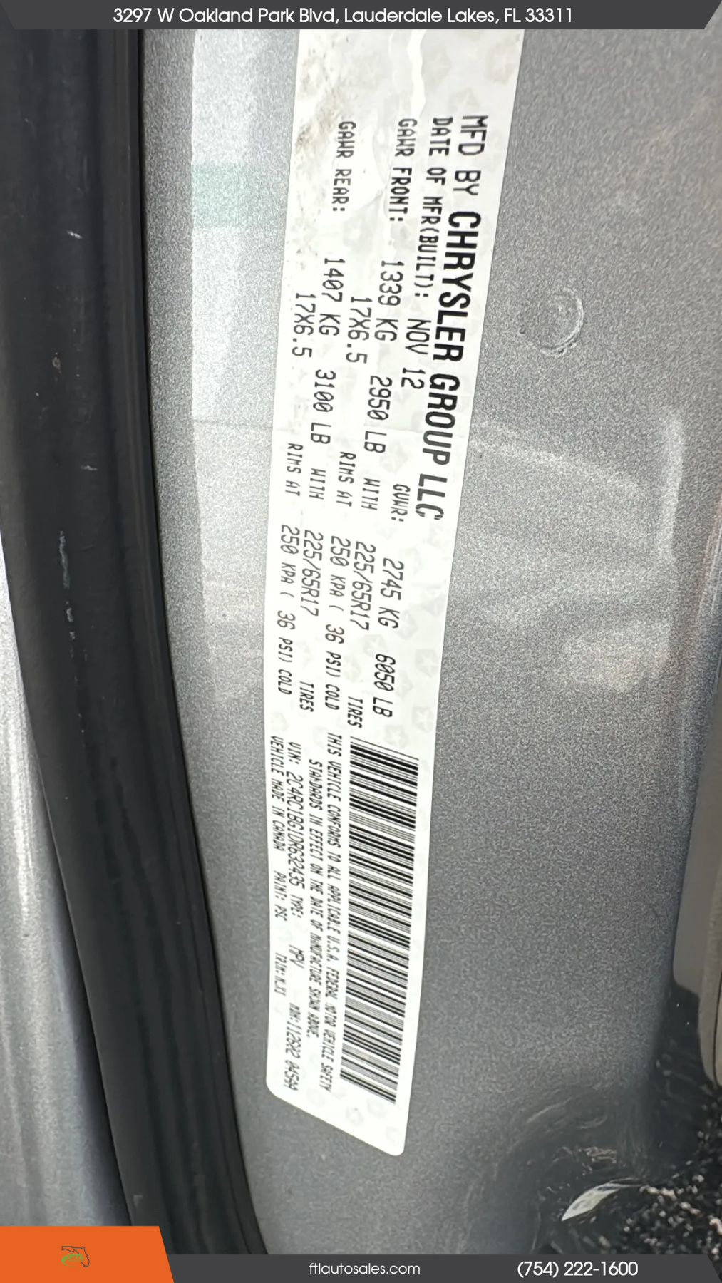 Used 2013 Chrysler Town & Country Touring image 61