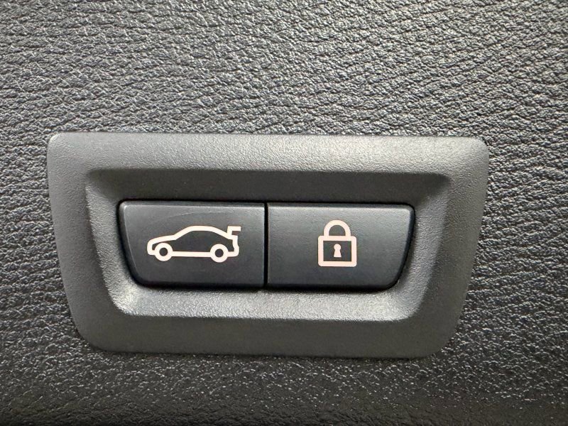 Used 2018 BMW X4 xDrive28i image 14