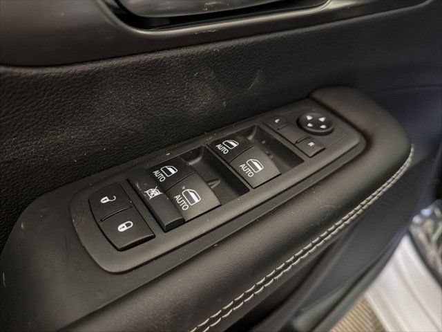 New 2026 Chrysler Voyager LX FWD image 13
