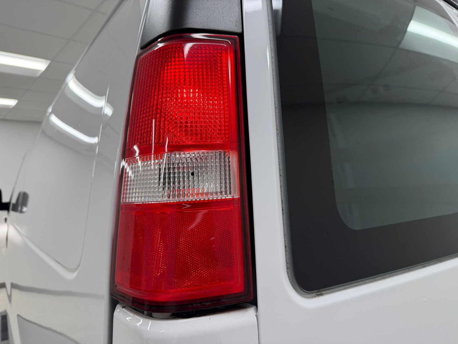 Used 2023 Chevrolet Express 2500 w/ Driver Convenience Package image 27