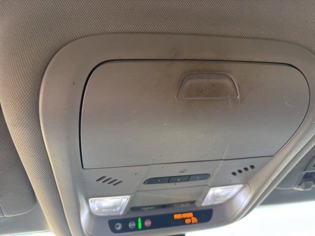 Used 2021 Chevrolet Equinox LT image 29