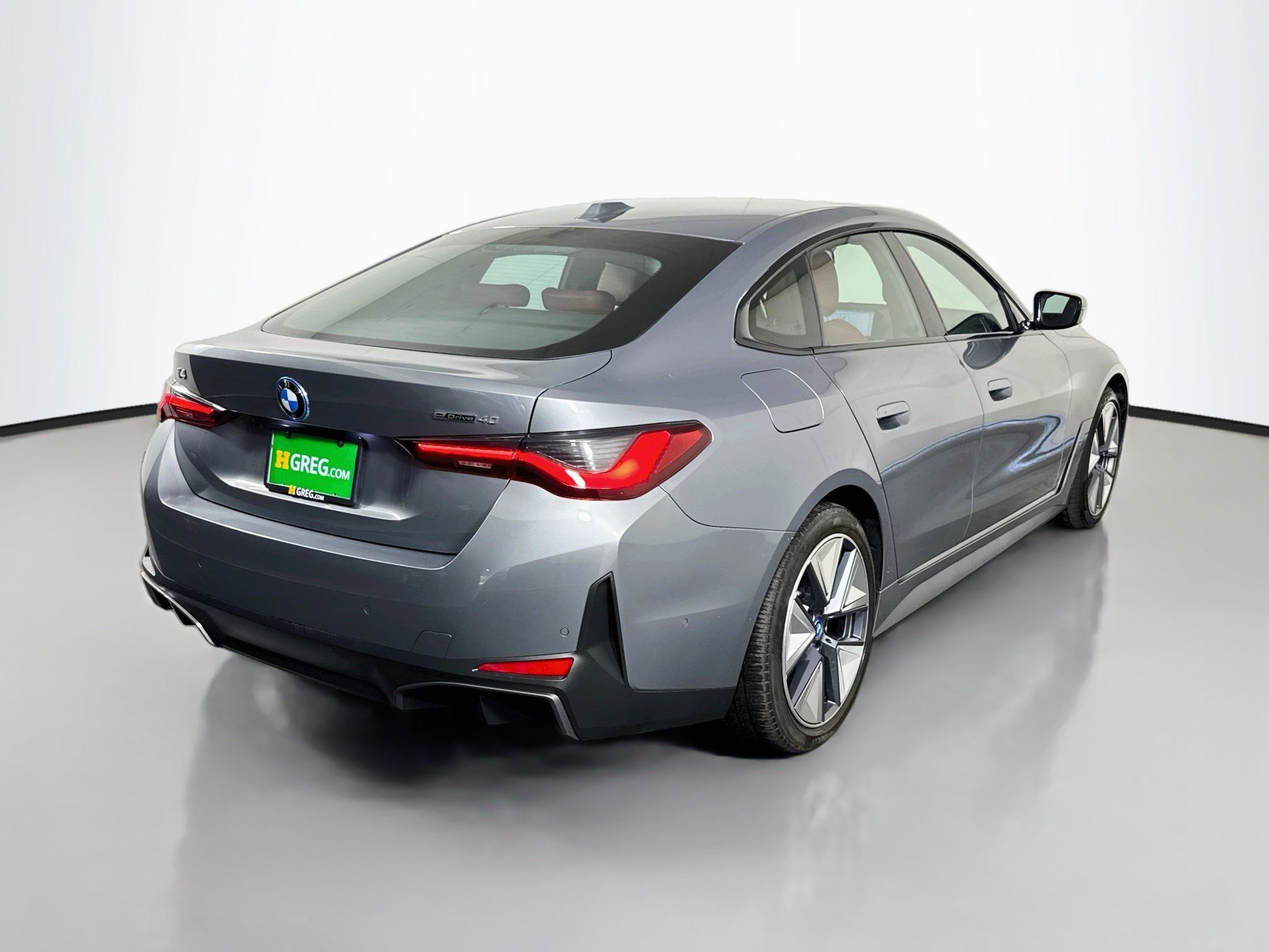 Used 2023 BMW i4 eDrive40 w/ Premium Package RWD image 10