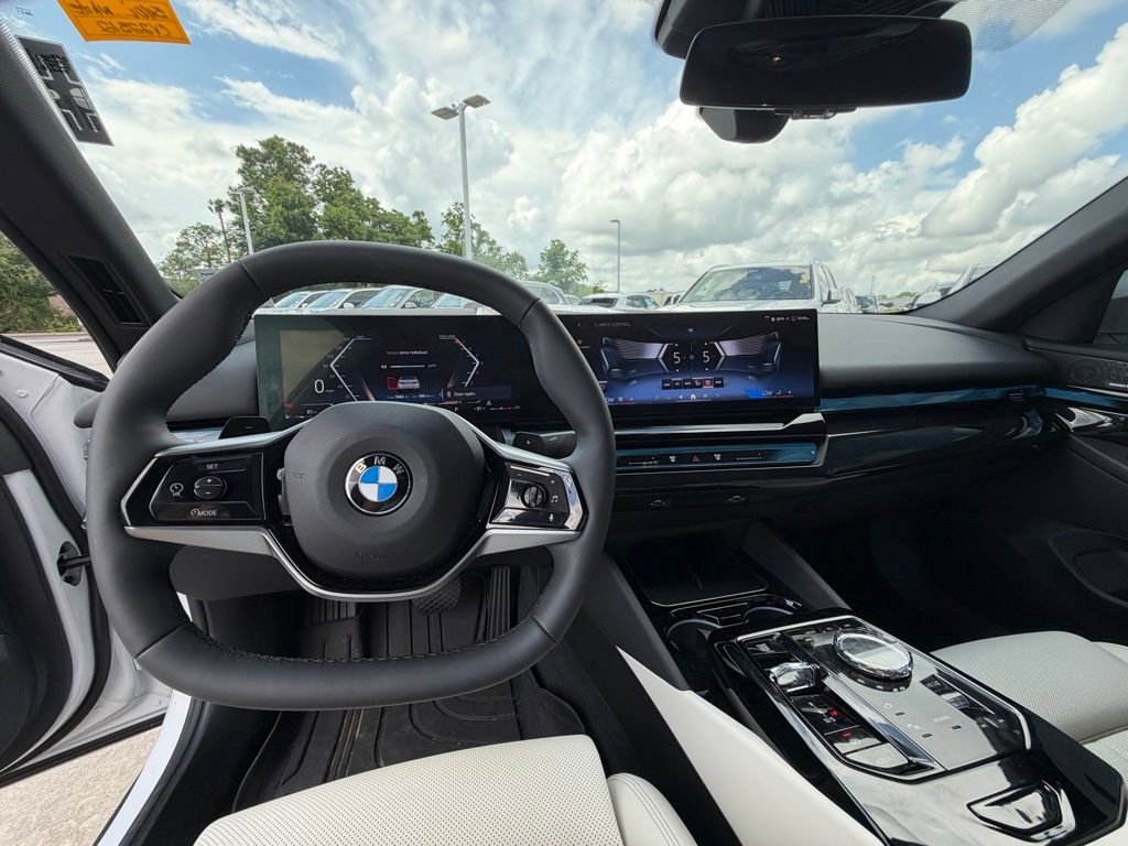 Certified 2026 BMW 540i xDrive w/ Executive Package AWD/4WD image 9