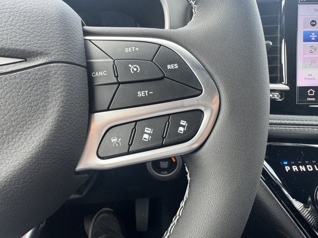 New 2027 Chrysler Pacifica Select FWD image 19