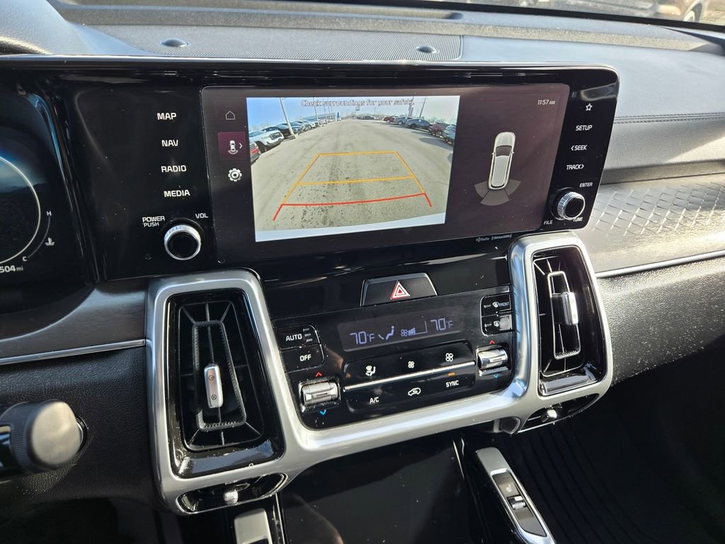 Used 2023 Kia Sorento SX image 9