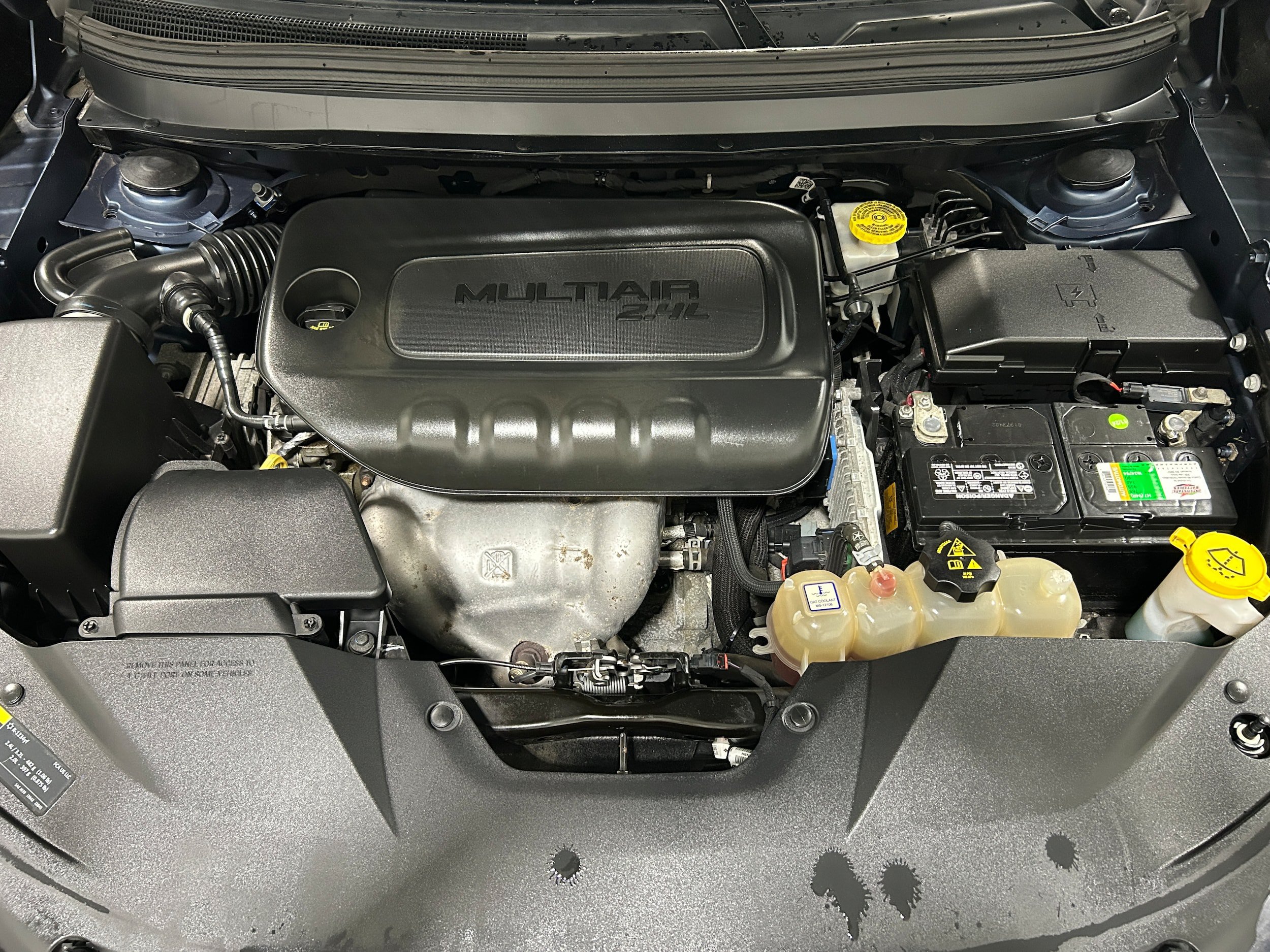 Used 2019 Jeep Cherokee Latitude Plus AWD/4WD image 21