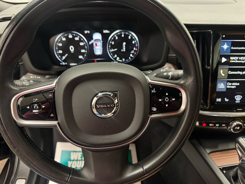 Used 2020 Volvo V60 T5 Cross Country w/ Protection Package Premier image 15