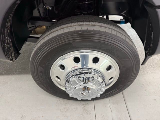 New 2026 RAM 5500 Tradesman w/ Chrome Appearance Group image 4