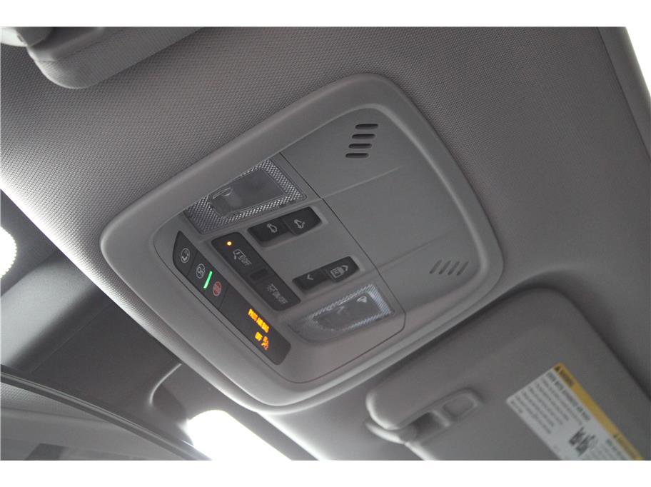 Used 2024 Chevrolet Malibu LT image 32