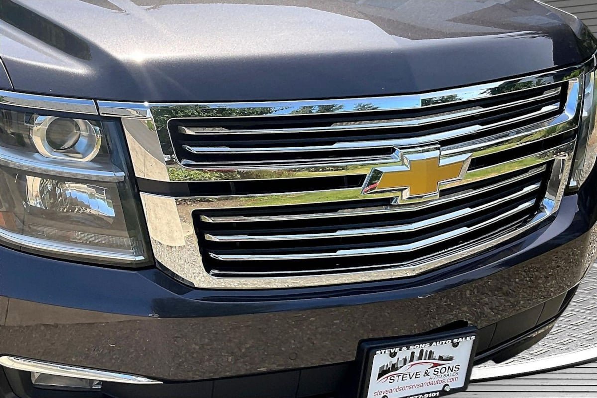 Used 2015 Chevrolet Tahoe LTZ AWD/4WD image 31