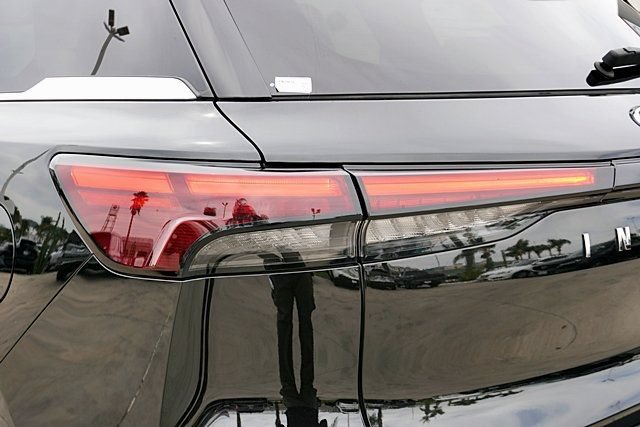 Used 2024 INFINITI QX60 Luxe FWD image 6