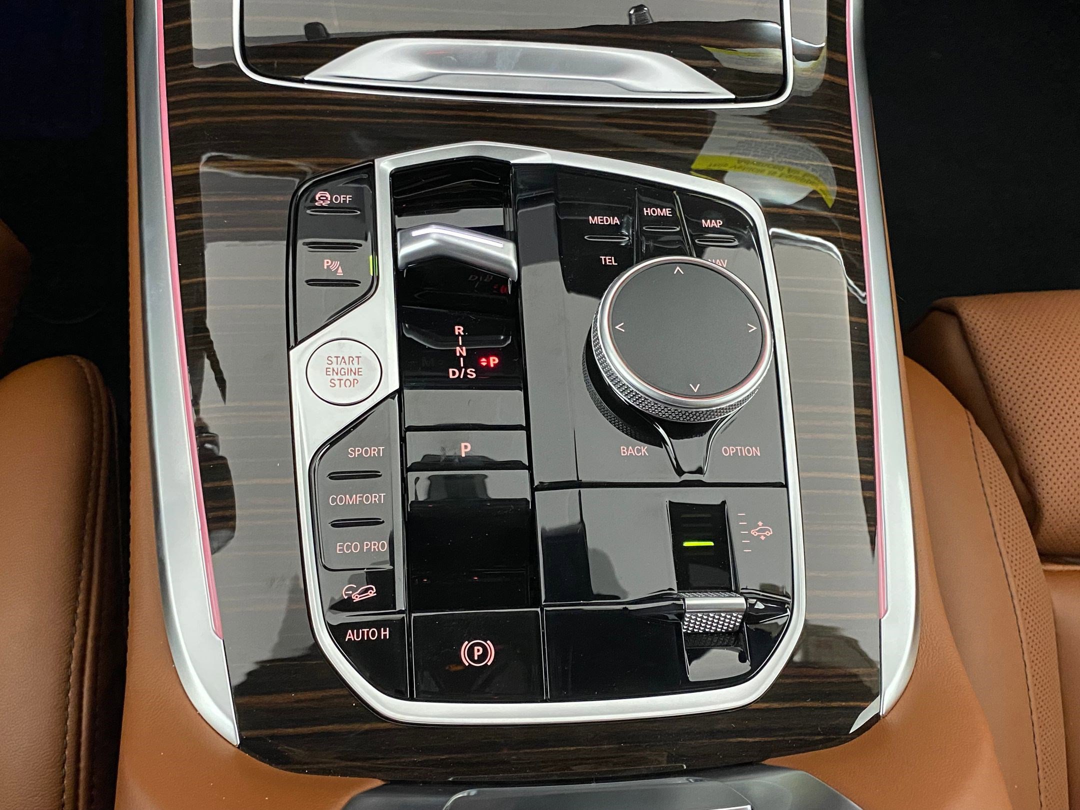 New 2026 BMW X7 M60i image 16