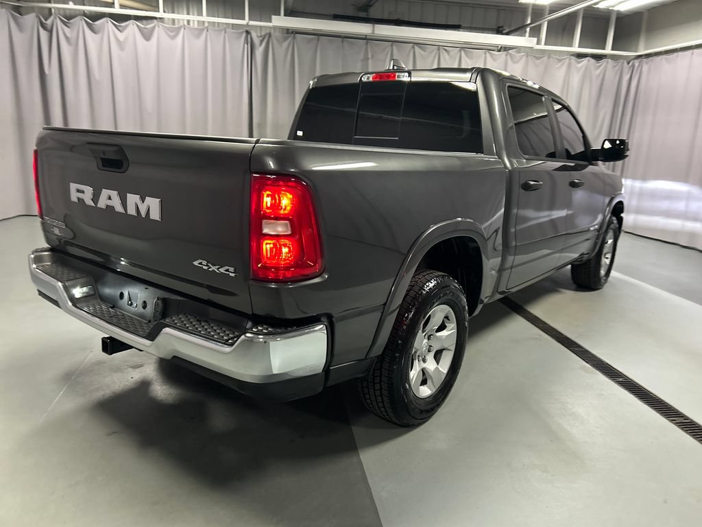 Used 2025 RAM 1500 Big Horn AWD/4WD image 7