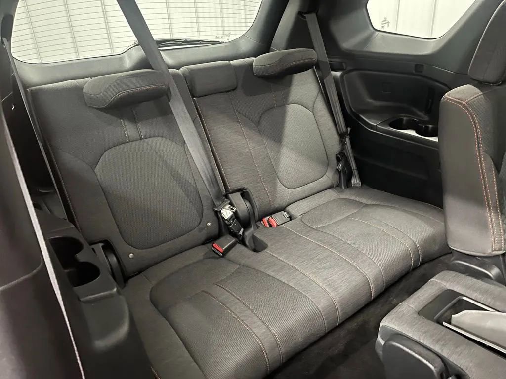 Used 2023 Honda Pilot Sport image 23